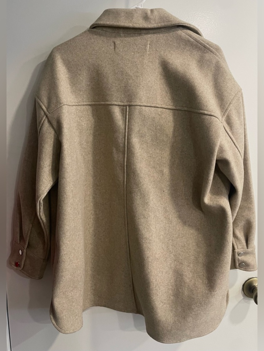 Zara Women’s Soft Oversized Jacket with Snap Pockets Medium Neutral Minimalist - Picture 7 of 9